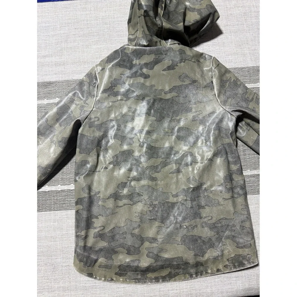 Joules Kids Camouflage Rain Jacket Green Camo Hooded Fleece Lined Coat Size 5